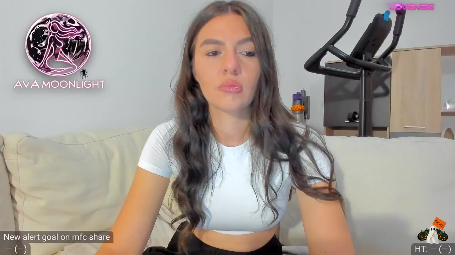 Gallery image thumbnail from AvaMoonlight's myfreecams stream on, 10/13/2024, 23:55 image 2 of 20