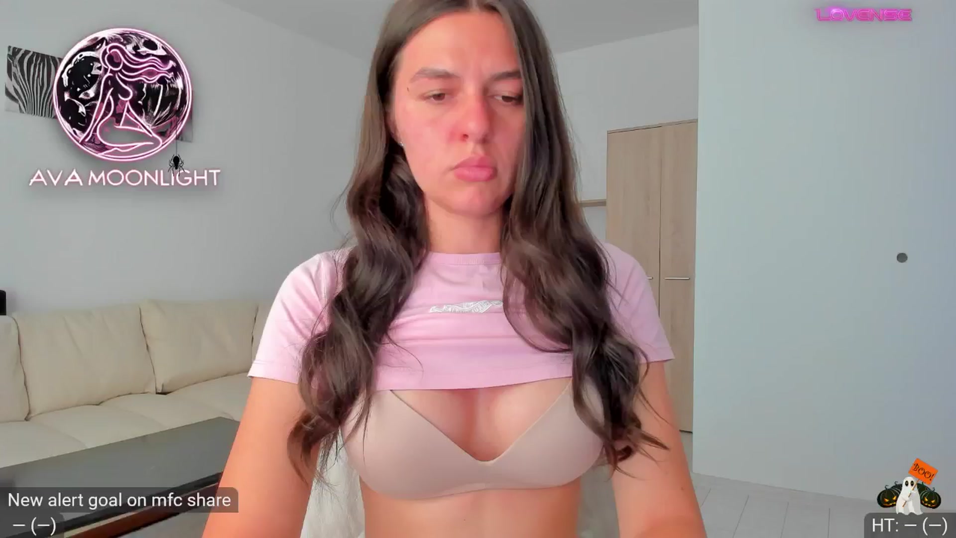 Gallery image thumbnail from AvaMoonlight's myfreecams stream on, 10/14/2024, 15:05 image 1 of 20
