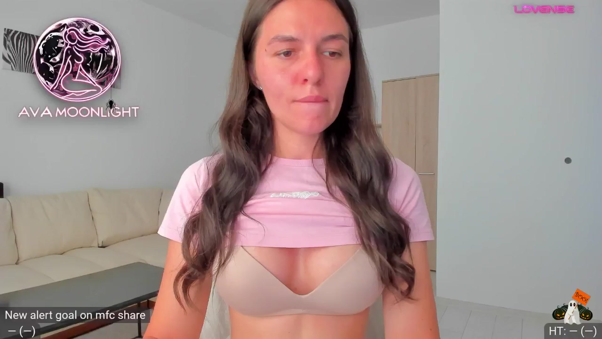 Gallery image thumbnail from AvaMoonlight's myfreecams stream on, 10/14/2024, 15:05 image 4 of 20
