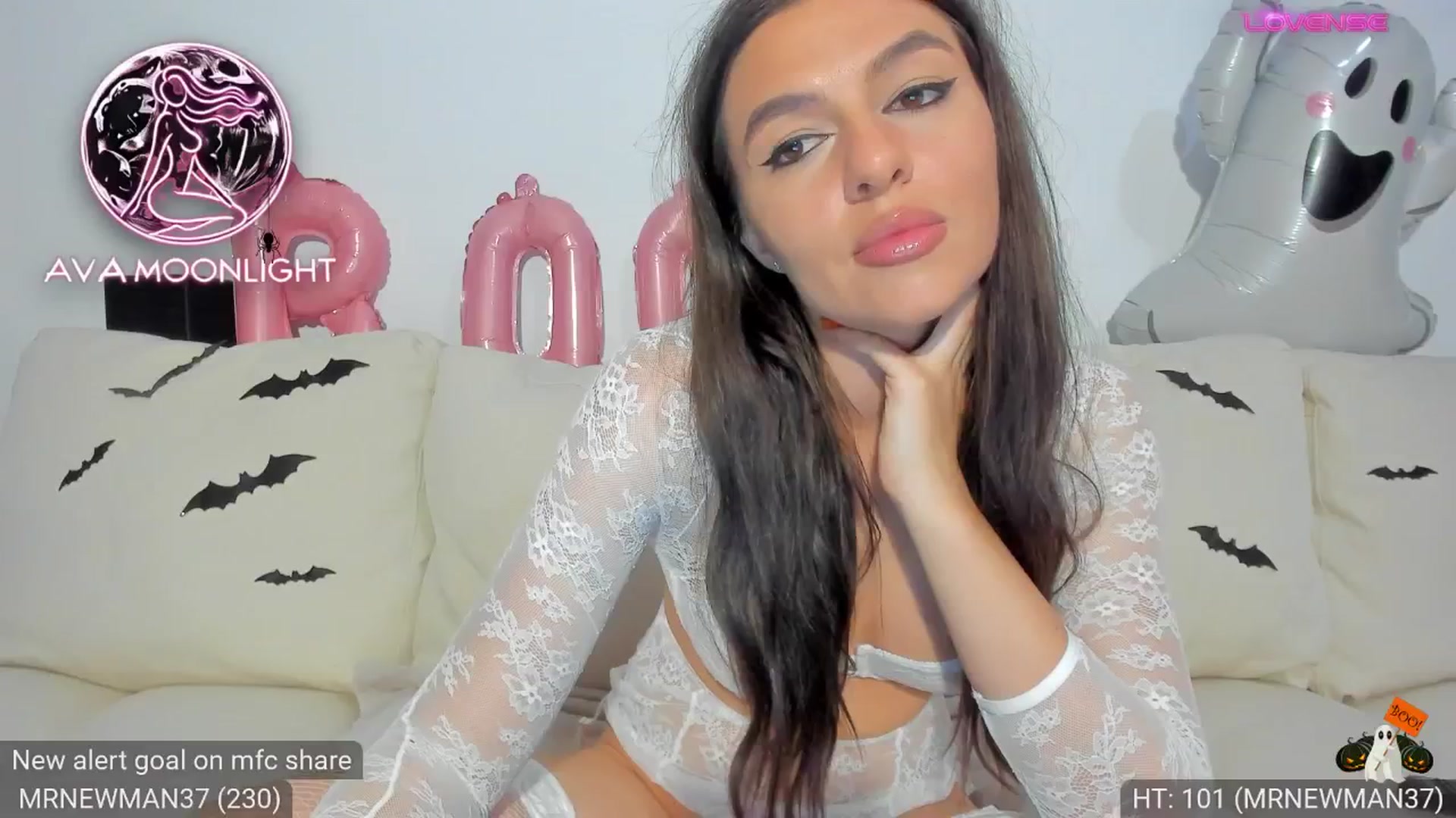 Gallery image thumbnail from AvaMoonlight's myfreecams stream on, 10/16/2024, 24:05 image 13 of 20