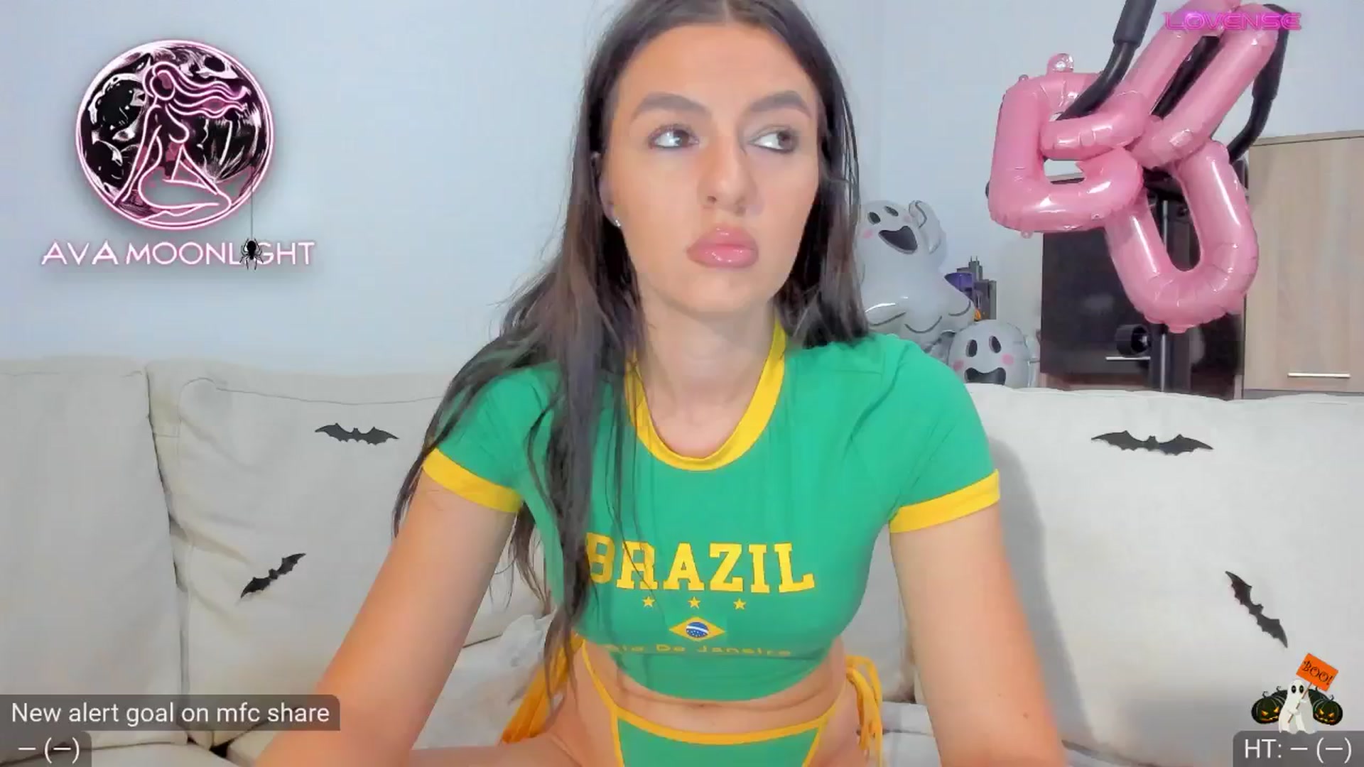 Gallery image thumbnail from AvaMoonlight's myfreecams stream on, 10/17/2024, 23:36 image 3 of 20