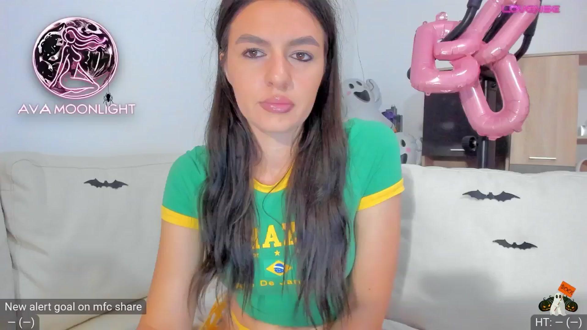 Gallery image thumbnail from AvaMoonlight's myfreecams stream on, 10/17/2024, 23:36 image 20 of 20