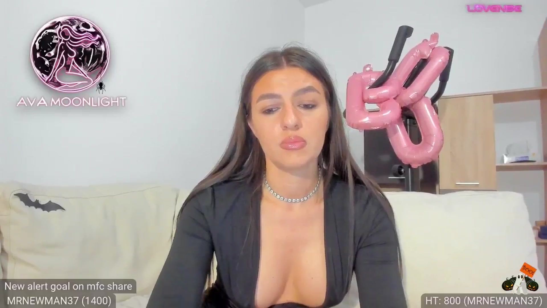 Gallery image thumbnail from AvaMoonlight's myfreecams stream on, 10/20/2024, 24:17 image 17 of 20