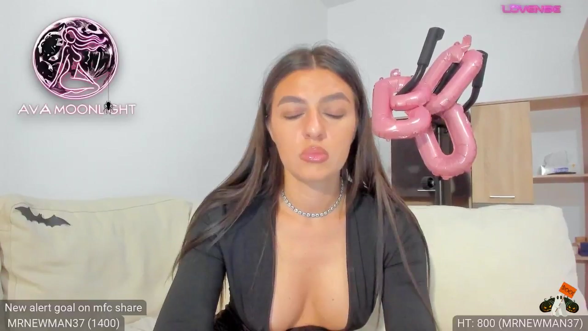 Gallery image thumbnail from AvaMoonlight's myfreecams stream on, 10/20/2024, 24:17 image 18 of 20