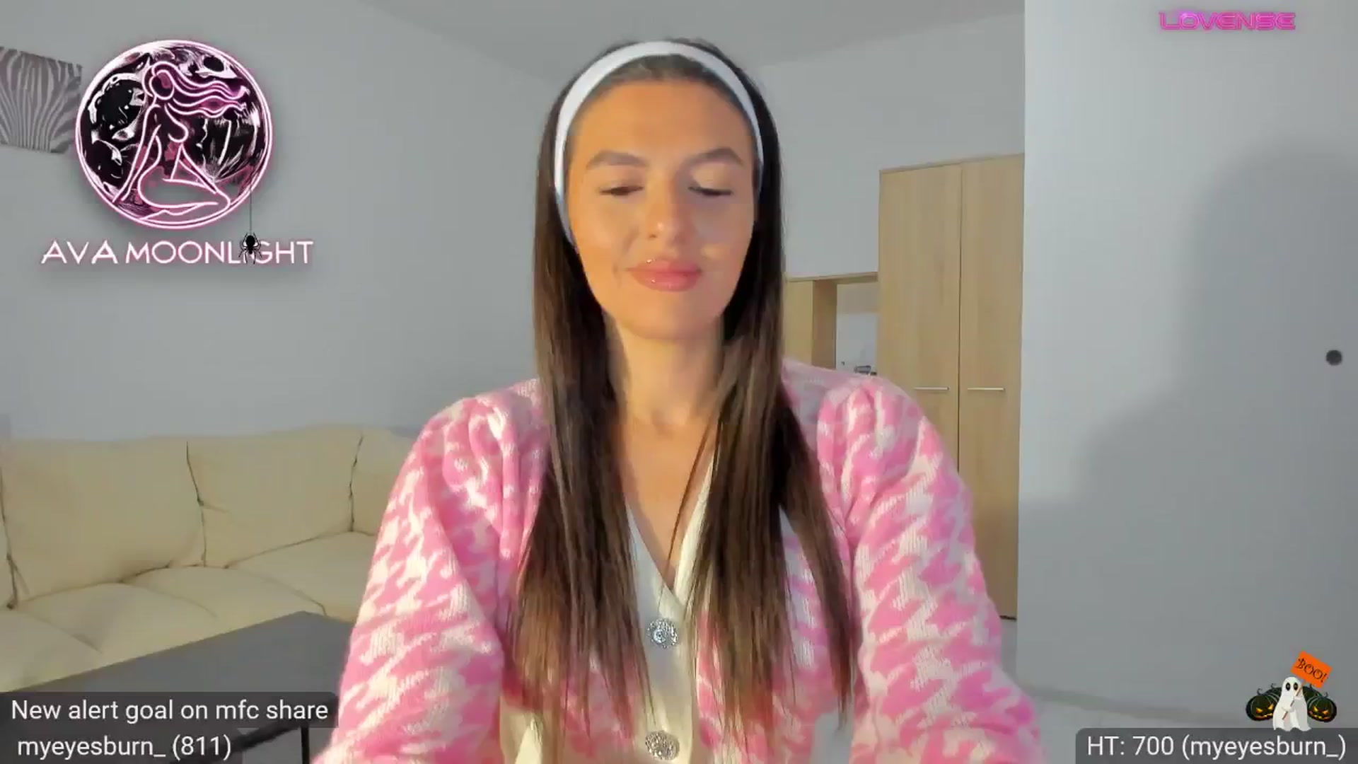Gallery image thumbnail from AvaMoonlight's myfreecams stream on, 10/21/2024, 16:07 image 16 of 20
