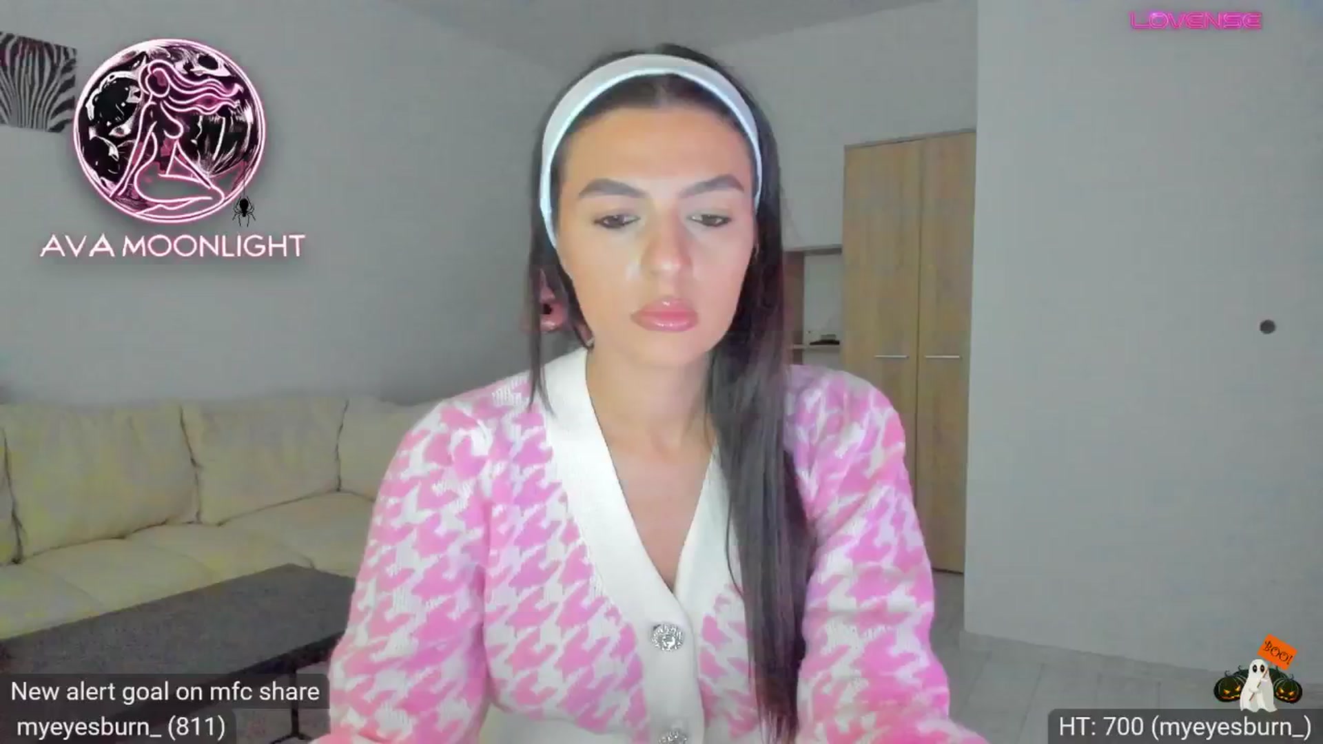 Gallery image thumbnail from AvaMoonlight's myfreecams stream on, 10/21/2024, 16:07 image 10 of 20