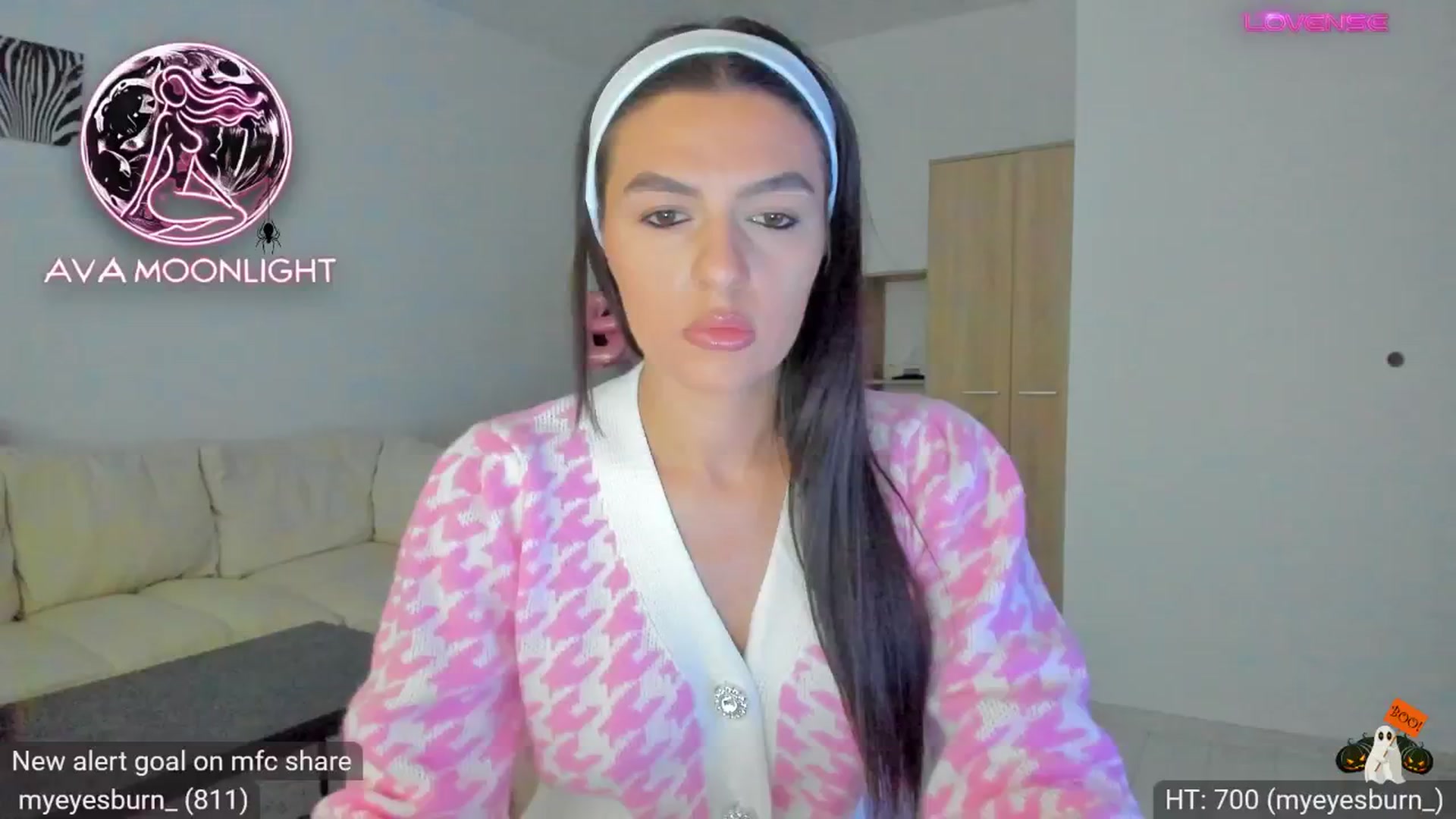 Gallery image thumbnail from AvaMoonlight's myfreecams stream on, 10/21/2024, 16:07 image 9 of 20