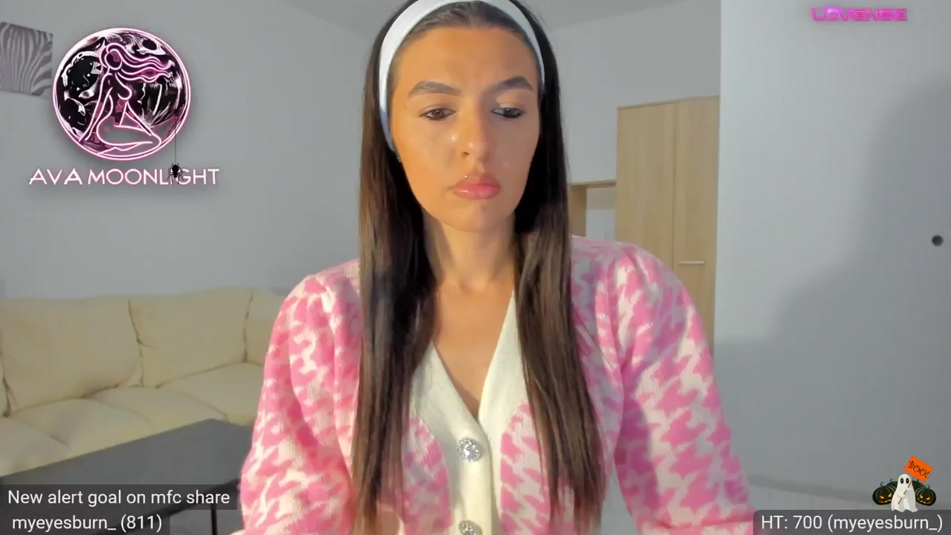 Gallery image thumbnail from AvaMoonlight's myfreecams stream on, 10/21/2024, 16:07 image 18 of 20
