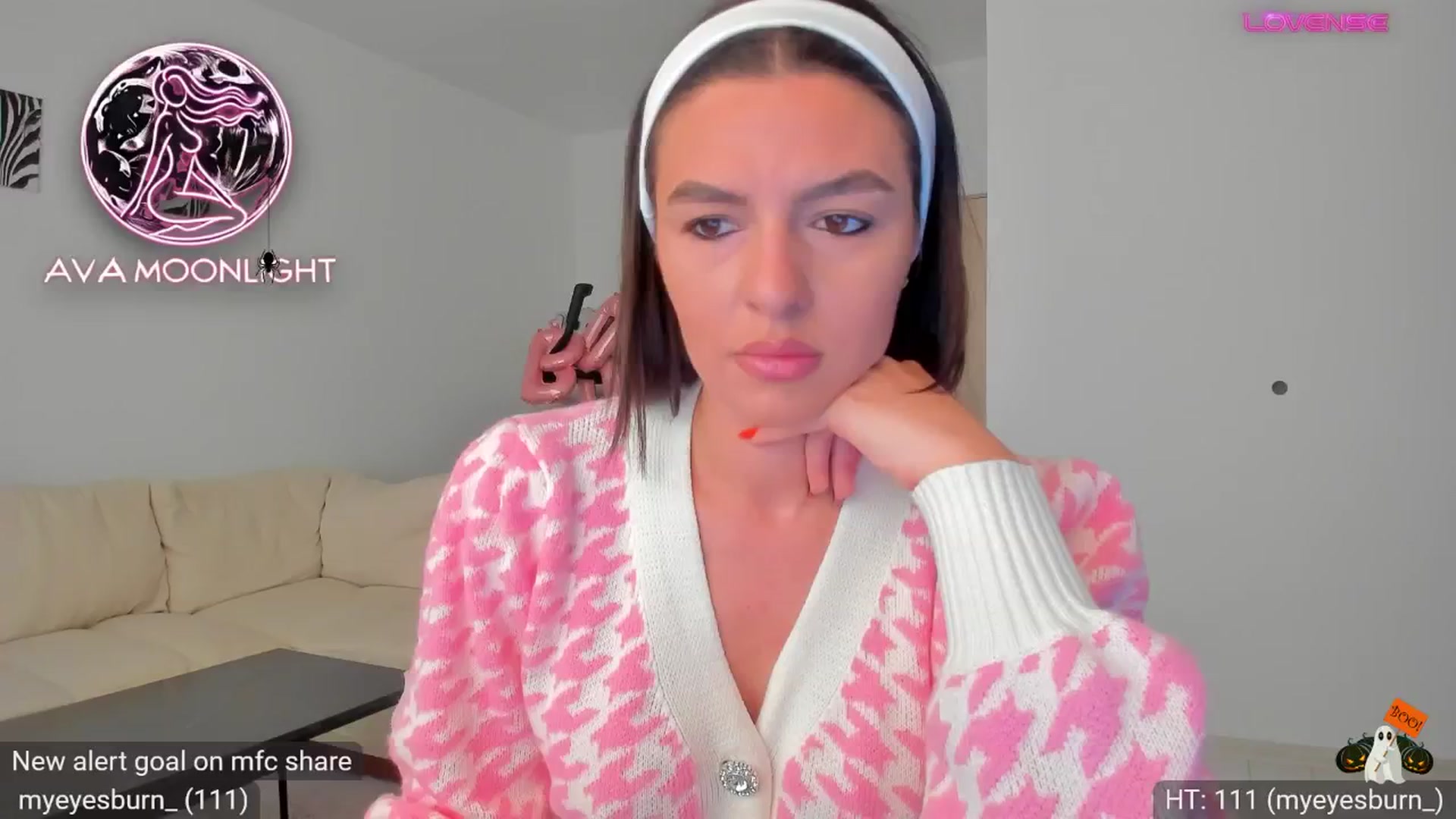 Gallery image thumbnail from AvaMoonlight's myfreecams stream on, 10/21/2024, 16:07 image 2 of 20