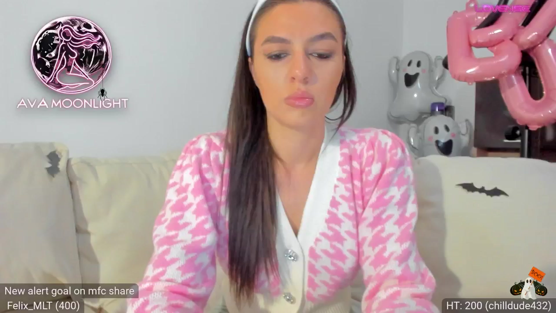 Gallery image thumbnail from AvaMoonlight's myfreecams stream on, 10/22/2024, 24:06 image 20 of 20