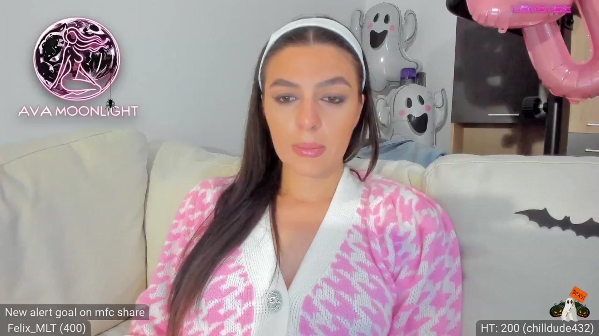 Gallery image thumbnail from AvaMoonlight's myfreecams stream on, 10/22/2024, 24:33 image 5 of 20
