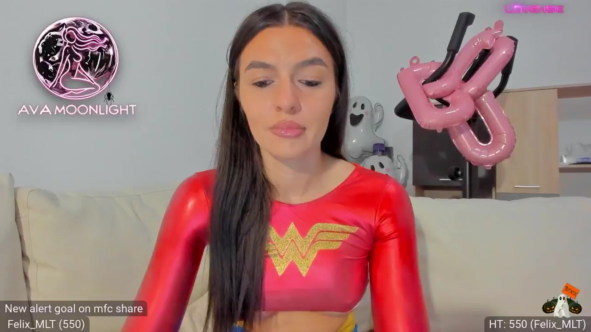 Gallery image thumbnail from AvaMoonlight's myfreecams stream on, 10/26/2024, 23:18 image 16 of 20