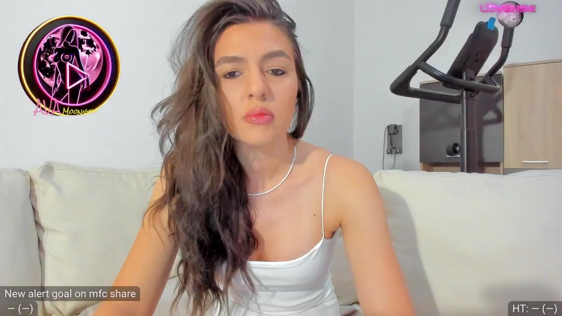 Gallery image thumbnail from AvaMoonlight's myfreecams stream on, 11/09/2024, 17:10 image 5 of 20