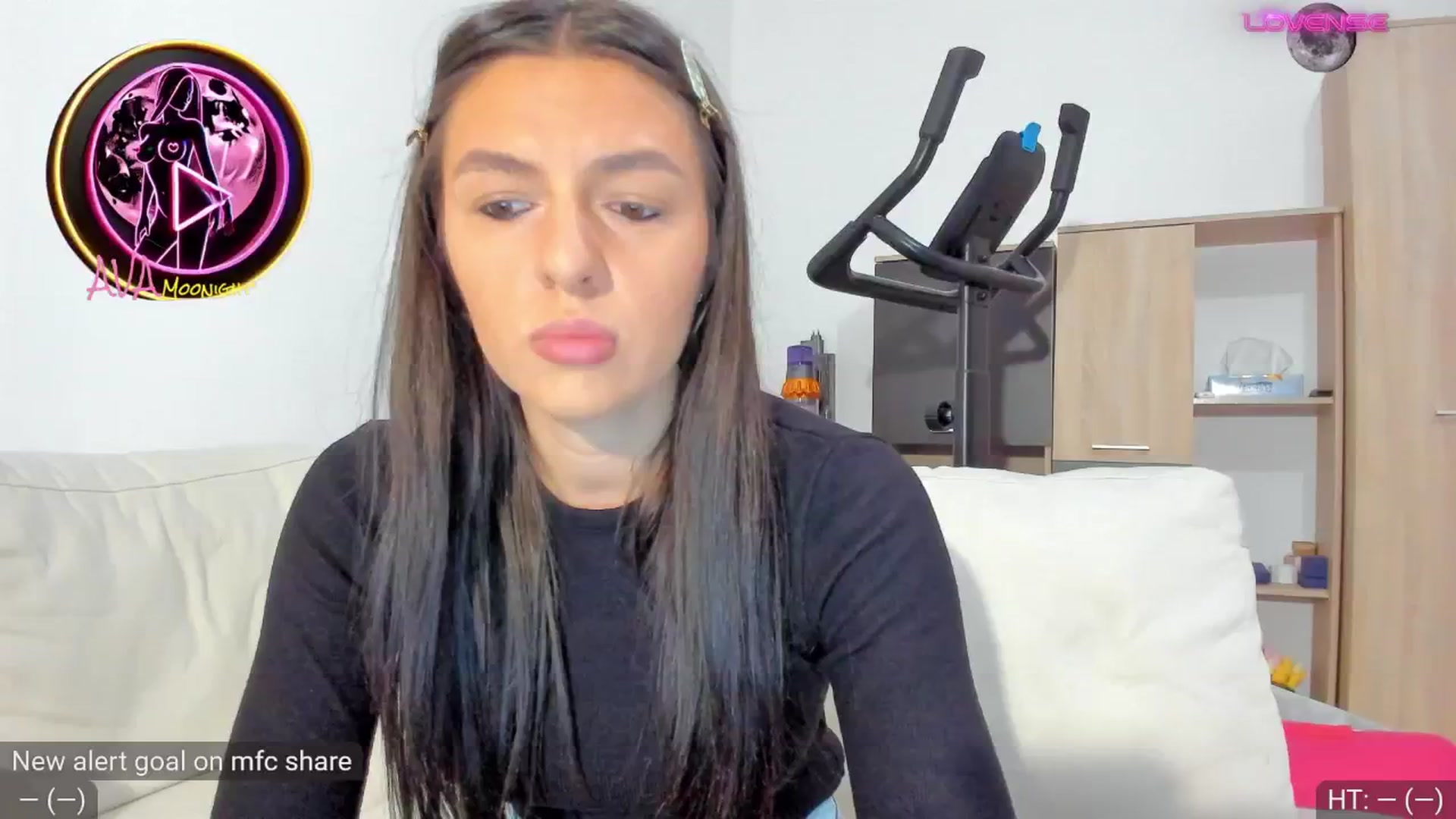 Gallery image thumbnail from AvaMoonlight's myfreecams stream on, 11/13/2024, 17:16 image 2 of 20