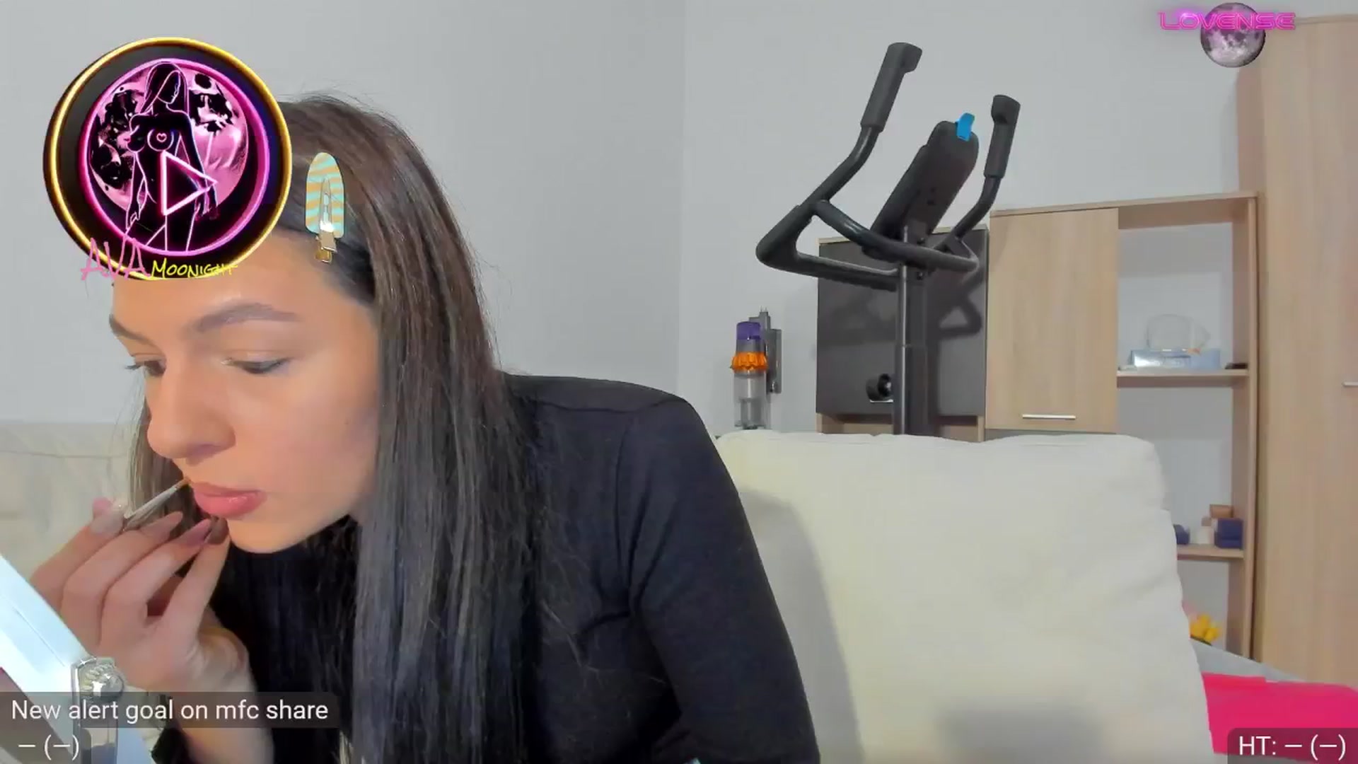 Gallery image thumbnail from AvaMoonlight's myfreecams stream on, 11/13/2024, 17:16 image 5 of 20