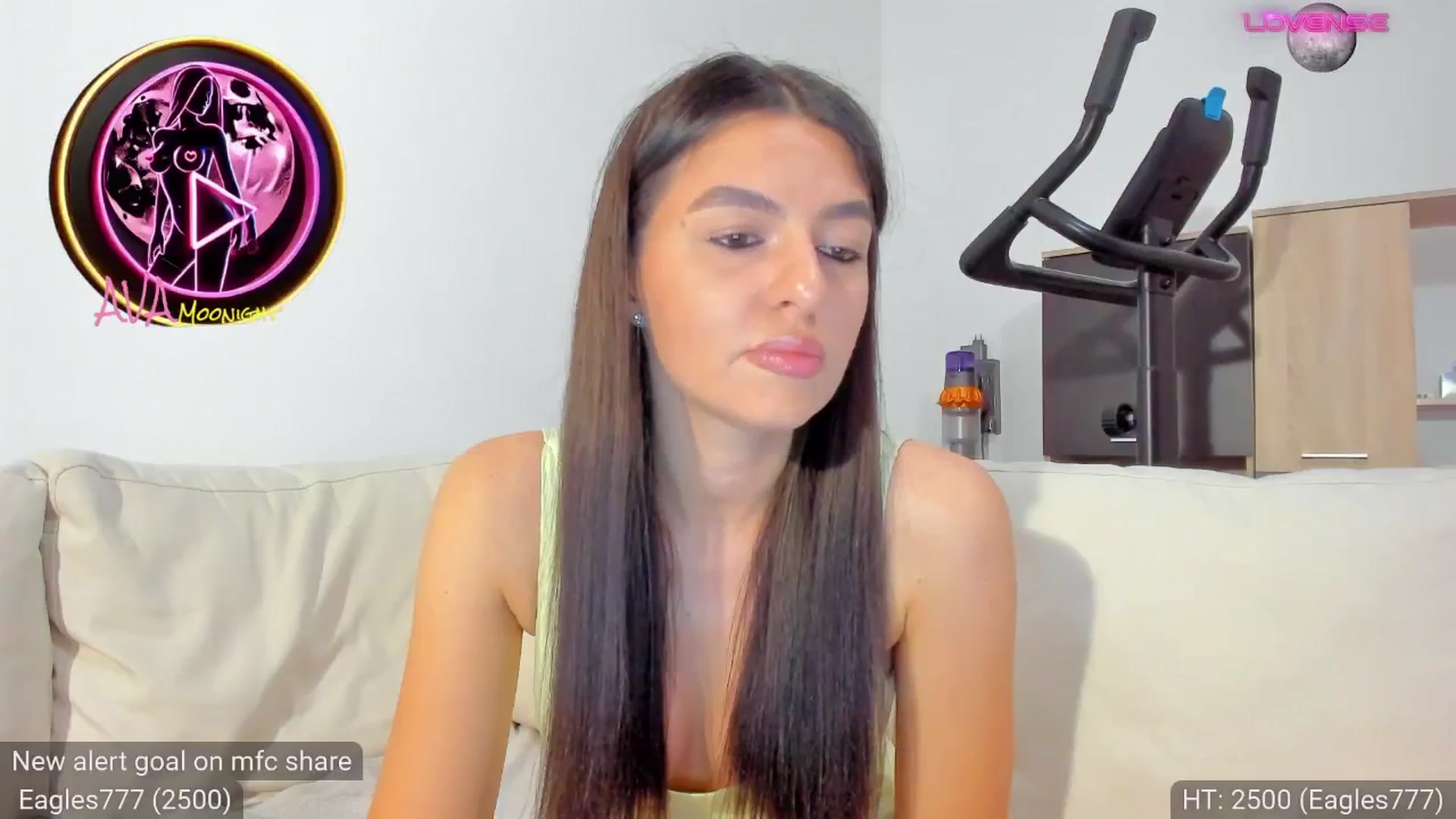 Gallery image thumbnail from AvaMoonlight's myfreecams stream on, 11/19/2024, 17:04 image 19 of 20