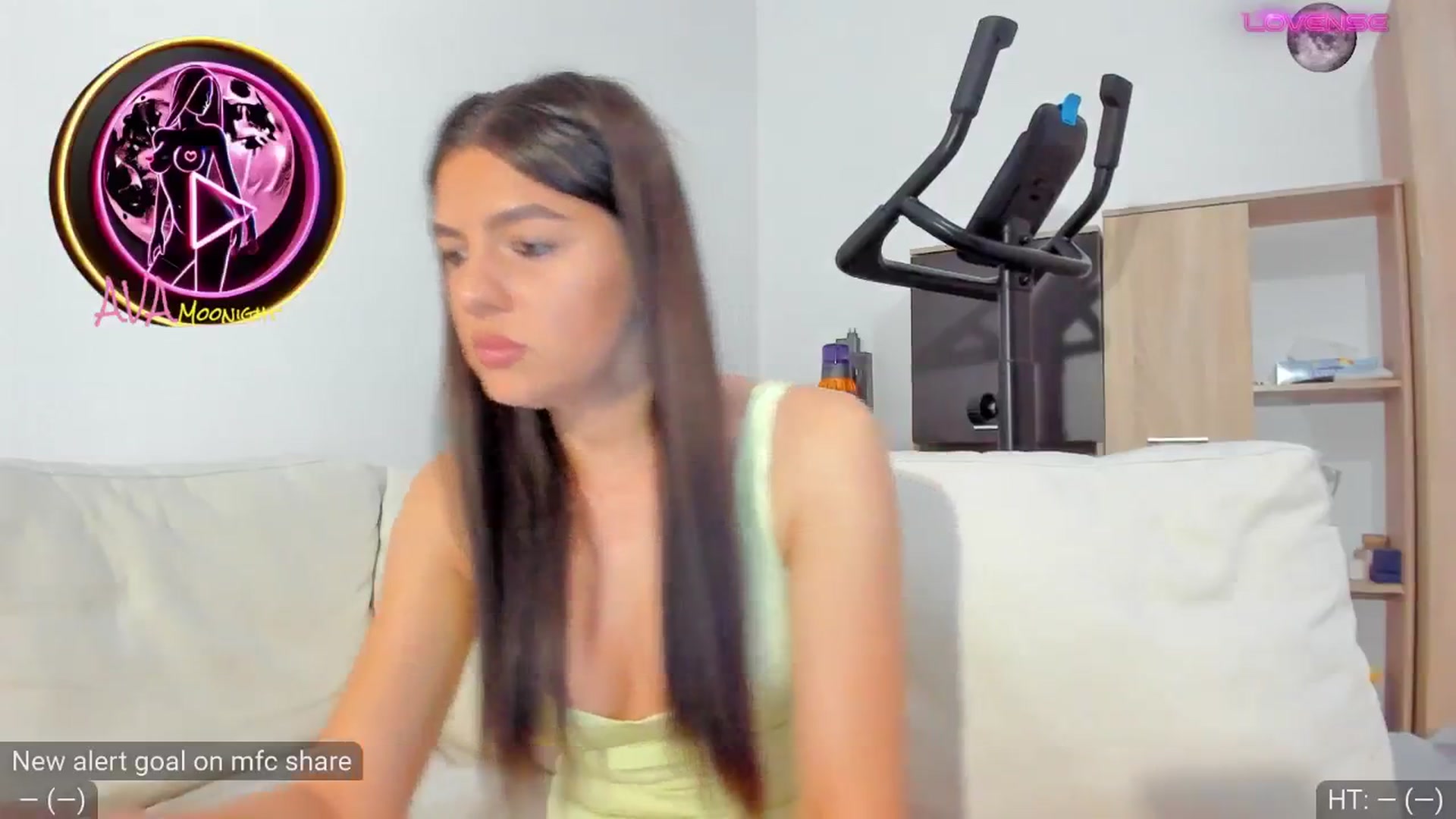 Gallery image thumbnail from AvaMoonlight's myfreecams stream on, 11/19/2024, 17:04 image 5 of 20
