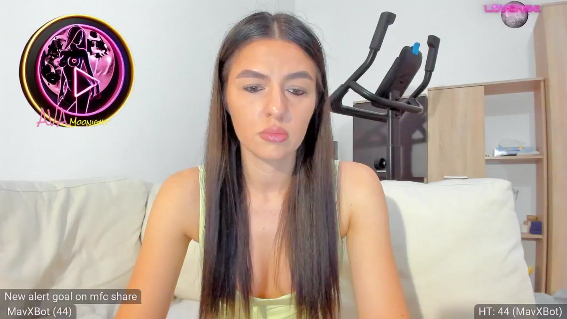 Gallery image thumbnail from AvaMoonlight's myfreecams stream on, 11/19/2024, 17:04 image 13 of 20