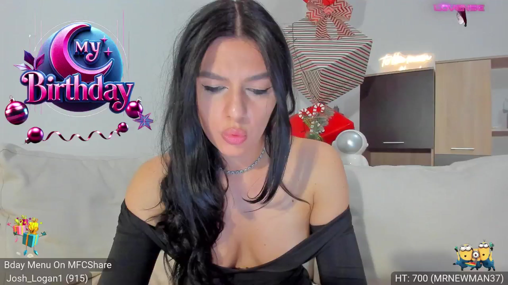 Gallery image thumbnail from AvaMoonlight's myfreecams stream on, 12/10/2024, 24:02 image 18 of 20