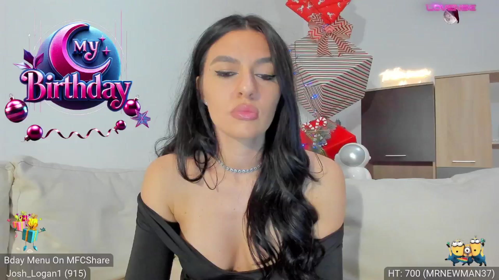 Gallery image thumbnail from AvaMoonlight's myfreecams stream on, 12/10/2024, 24:02 image 11 of 20