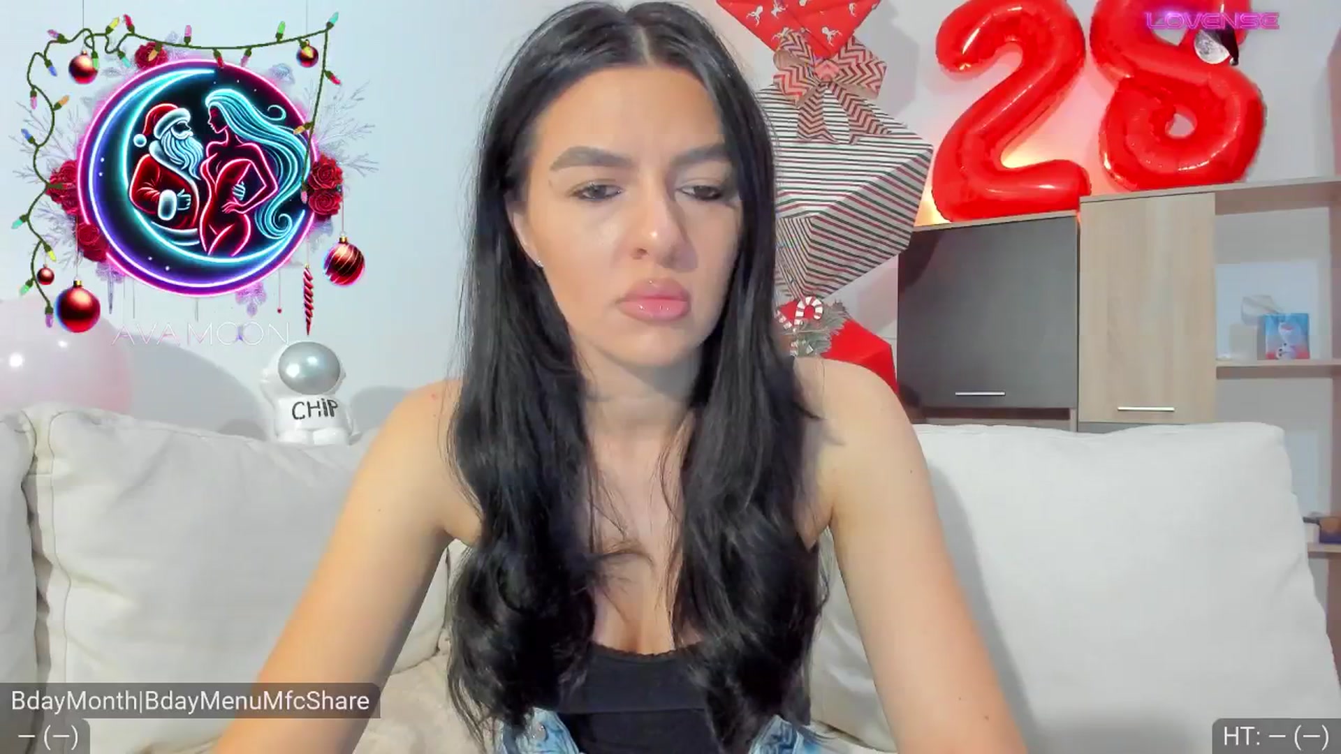 Gallery image thumbnail from AvaMoonlight's myfreecams stream on, 12/11/2024, 17:01 image 8 of 20