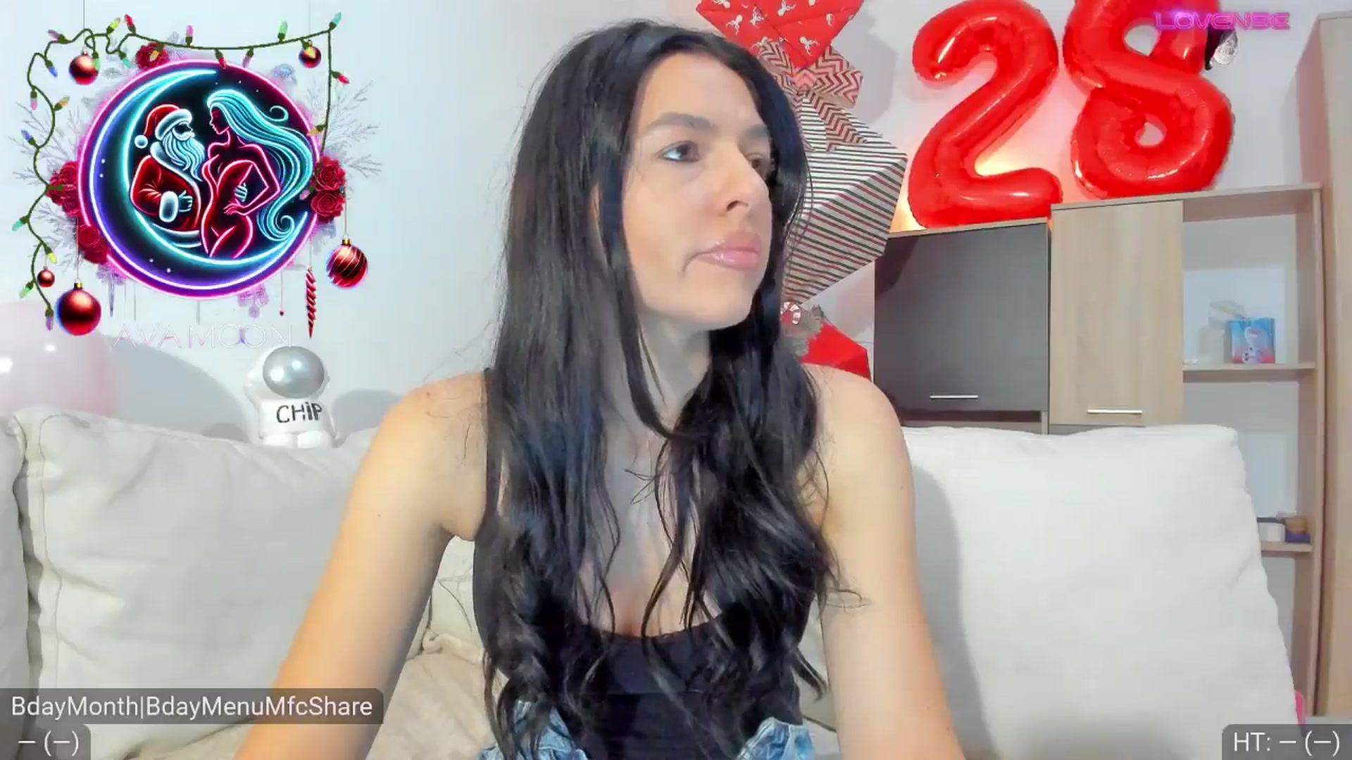 Gallery image thumbnail from AvaMoonlight's myfreecams stream on, 12/11/2024, 17:01 image 3 of 20