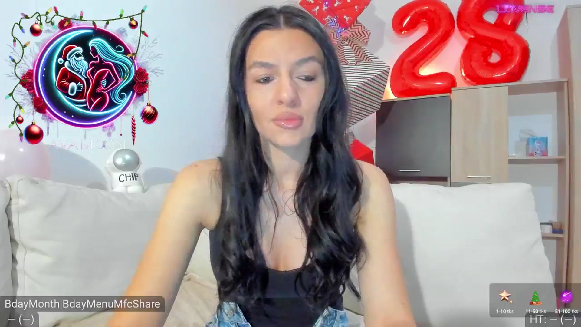 Gallery image thumbnail from AvaMoonlight's myfreecams stream on, 12/11/2024, 17:01 image 2 of 20