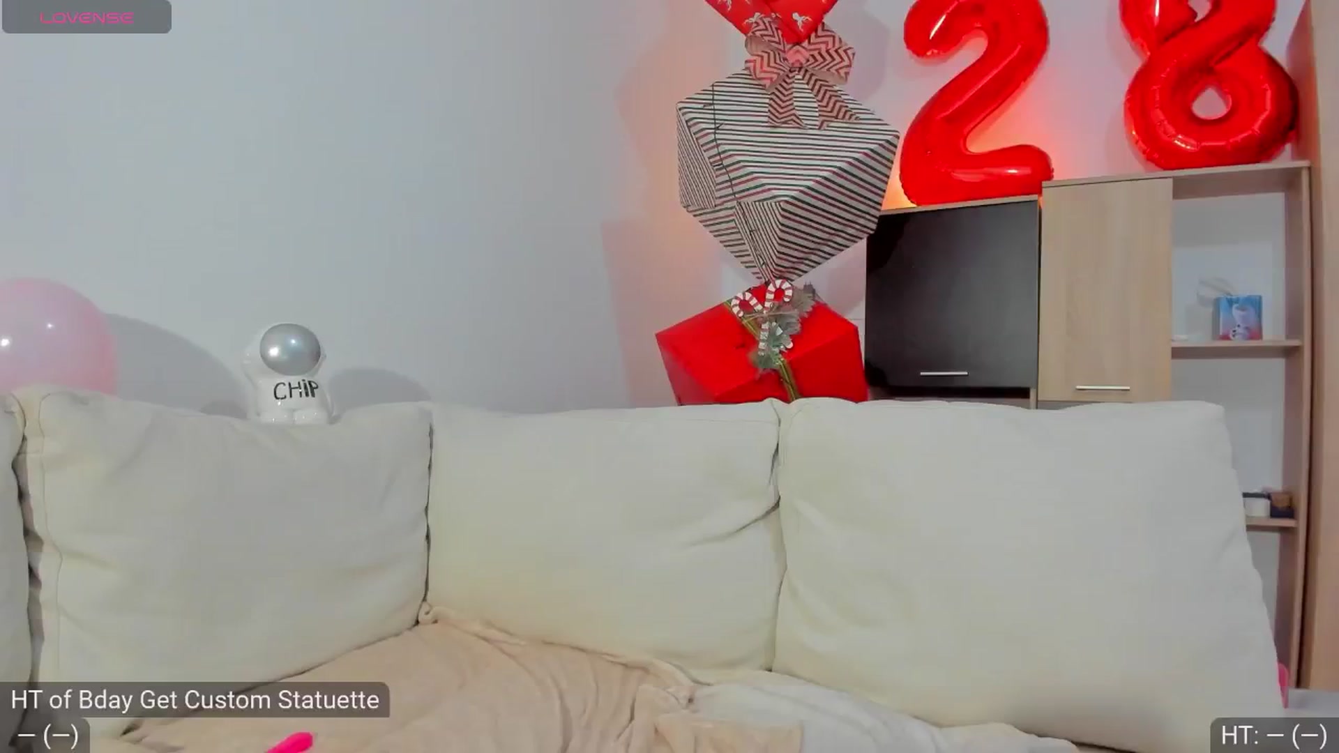 Gallery image thumbnail from AvaMoonlight's myfreecams stream on, 12/11/2024, 17:01 image 1 of 20