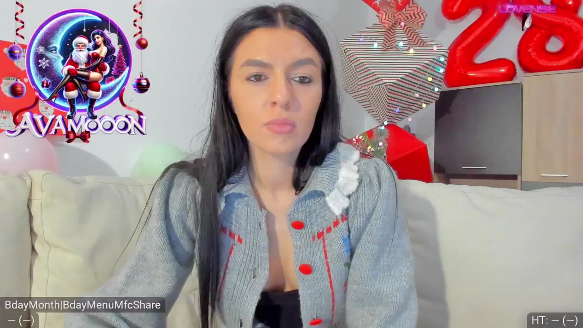 Gallery image thumbnail from AvaMoonlight's myfreecams stream on, 12/18/2024, 24:00 image 18 of 20