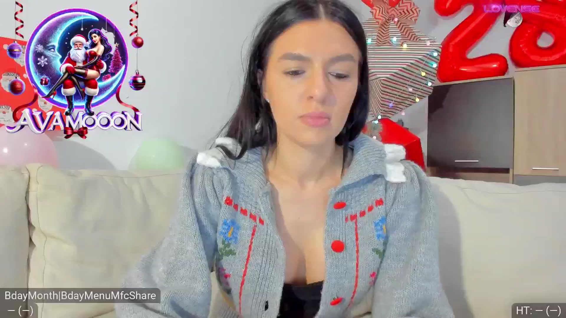 Gallery image thumbnail from AvaMoonlight's myfreecams stream on, 12/18/2024, 24:00 image 6 of 20
