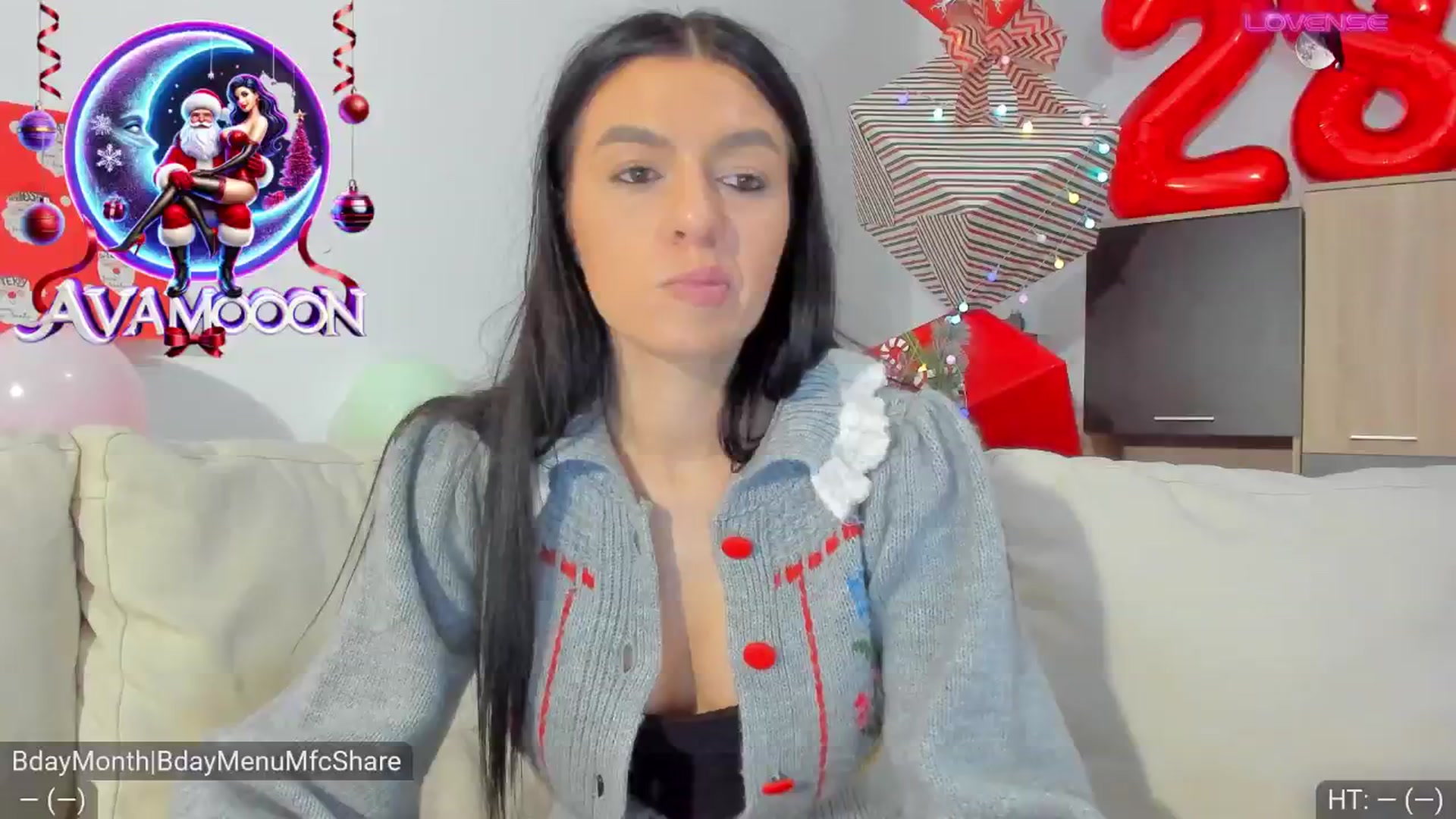 Gallery image thumbnail from AvaMoonlight's myfreecams stream on, 12/18/2024, 24:00 image 17 of 20