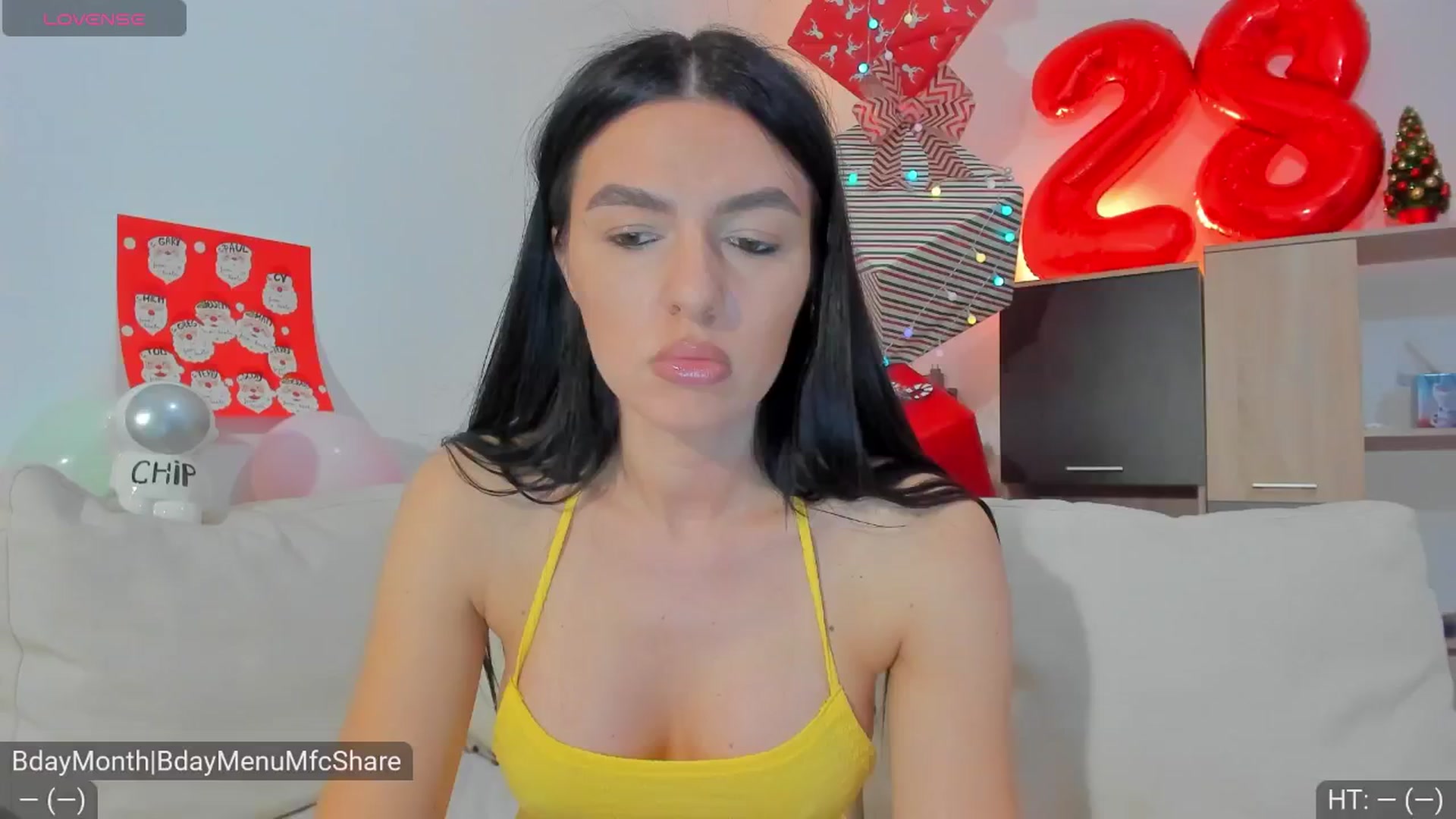 Gallery image thumbnail from AvaMoonlight's myfreecams stream on, 12/19/2024, 17:05 image 5 of 20