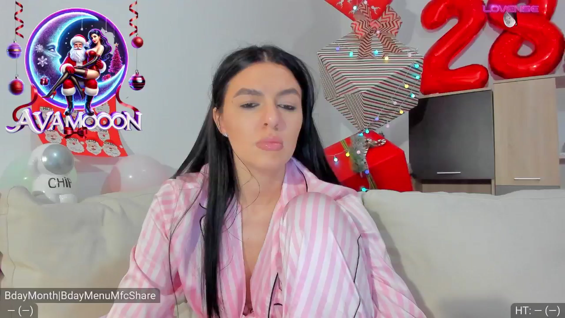 Gallery image thumbnail from AvaMoonlight's myfreecams stream on, 12/20/2024, 01:06 image 4 of 20