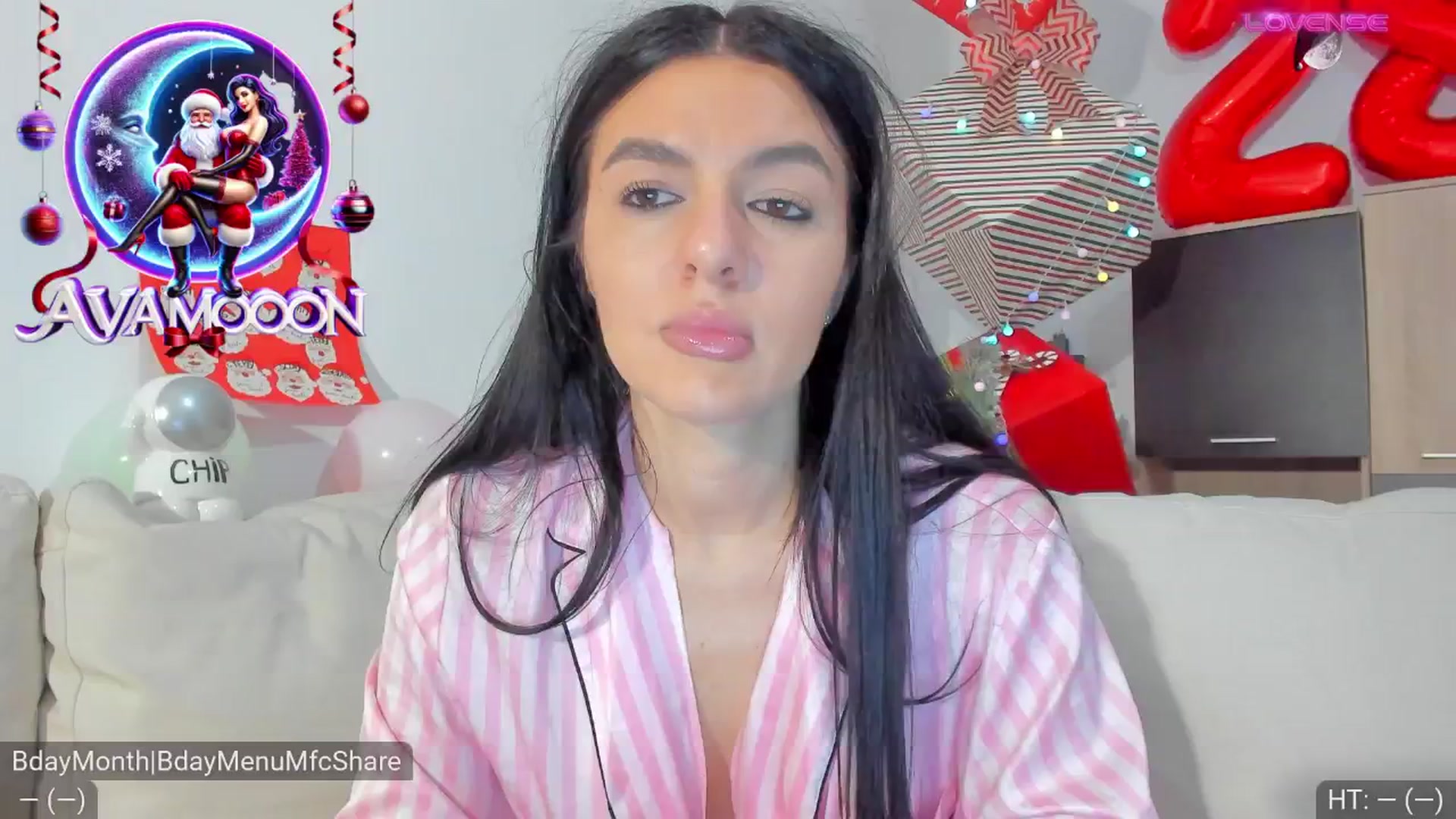 Gallery image thumbnail from AvaMoonlight's myfreecams stream on, 12/20/2024, 01:06 image 9 of 20