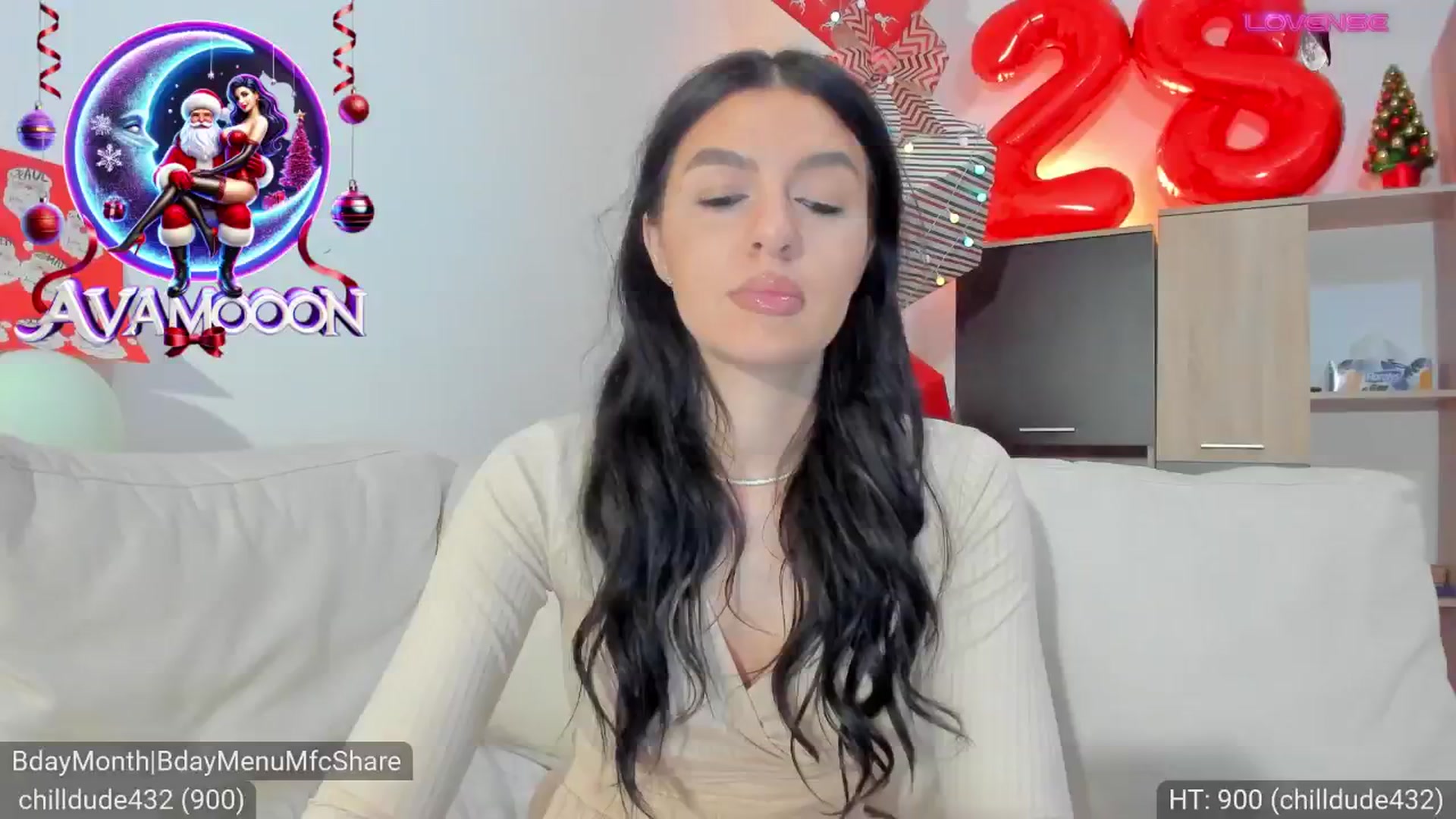 Gallery image thumbnail from AvaMoonlight's myfreecams stream on, 12/25/2024, 24:19 image 5 of 20