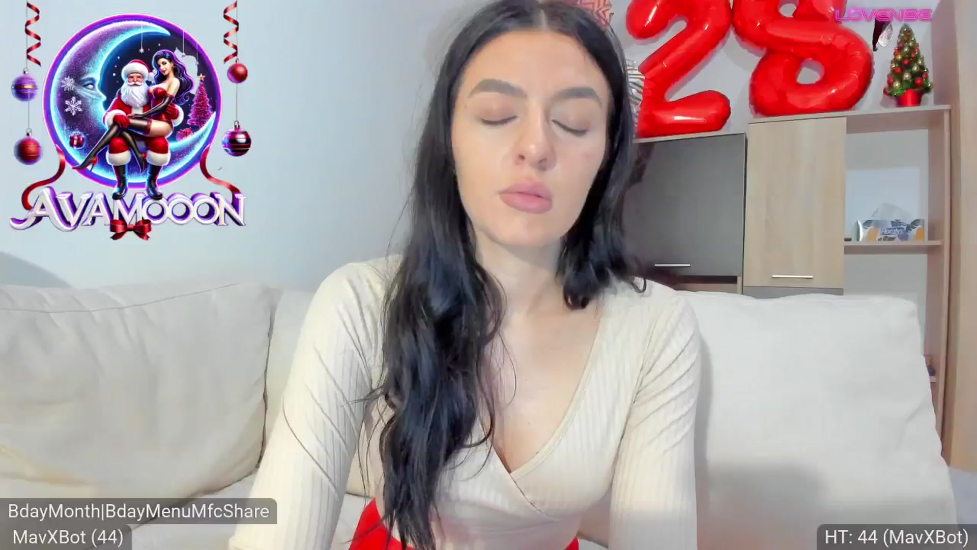 Gallery image thumbnail from AvaMoonlight's myfreecams stream on, 12/26/2024, 02:10 image 4 of 20