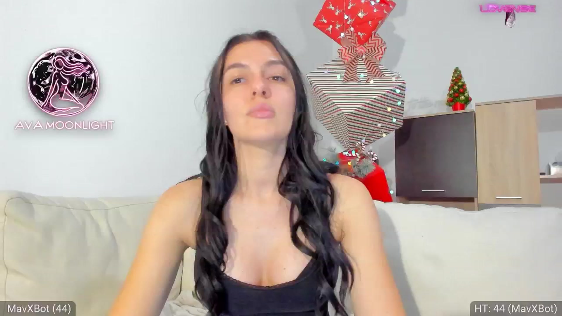 Gallery image thumbnail from AvaMoonlight's myfreecams stream on, 01/01/2025, 17:12 image 3 of 20