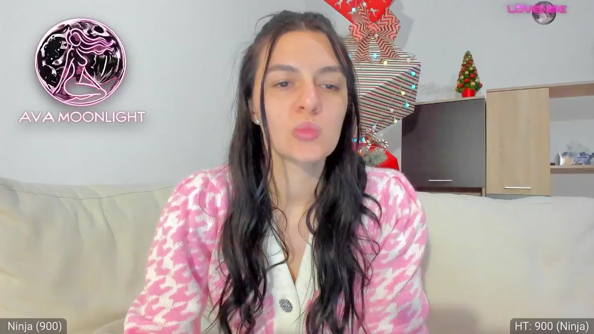 Gallery image thumbnail from AvaMoonlight's myfreecams stream on, 01/02/2025, 01:01 image 9 of 20