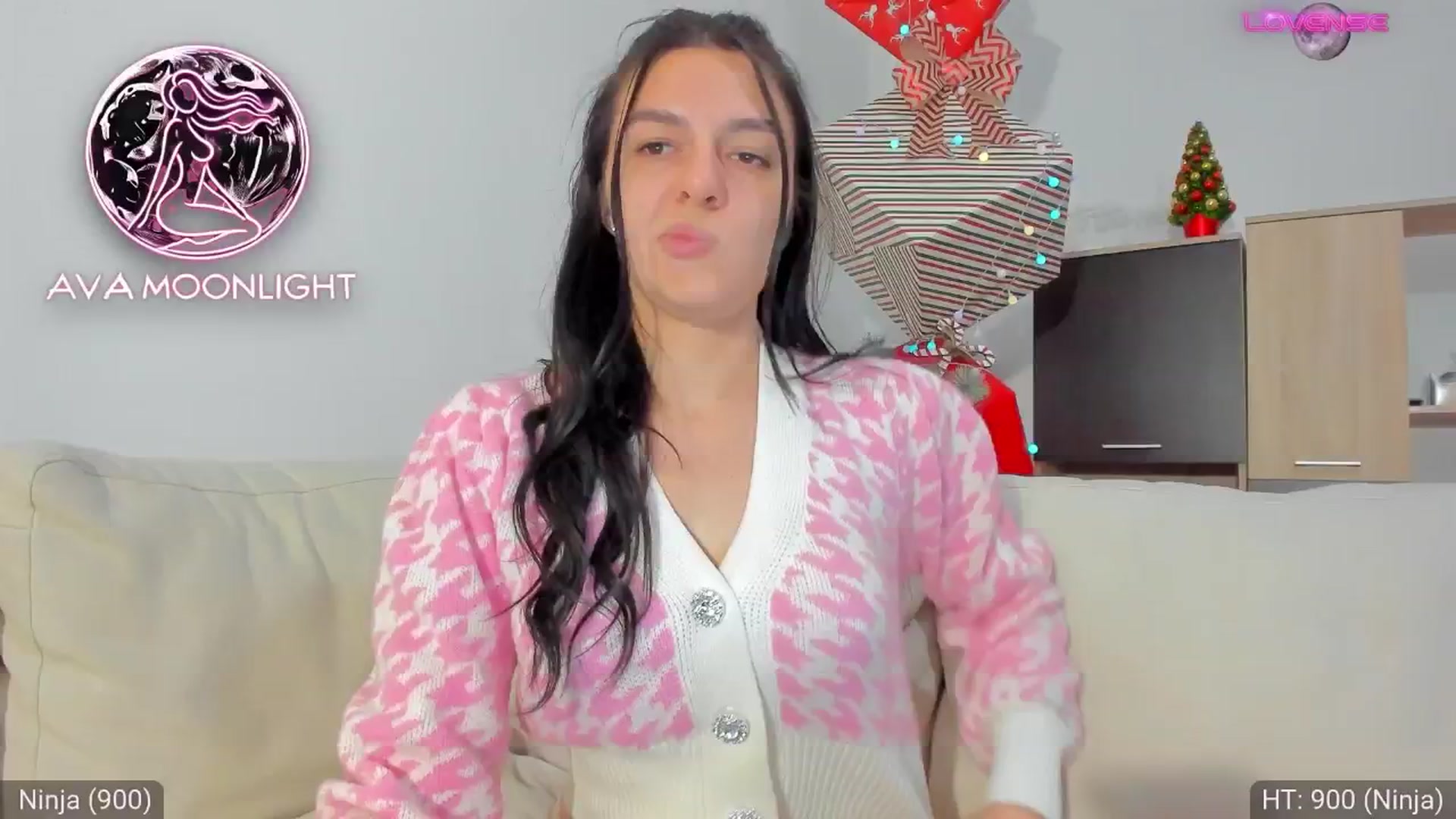 Gallery image thumbnail from AvaMoonlight's myfreecams stream on, 01/02/2025, 01:01 image 13 of 20