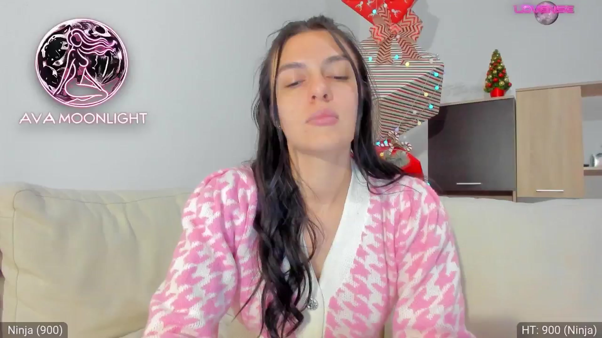 Gallery image thumbnail from AvaMoonlight's myfreecams stream on, 01/02/2025, 01:01 image 15 of 20