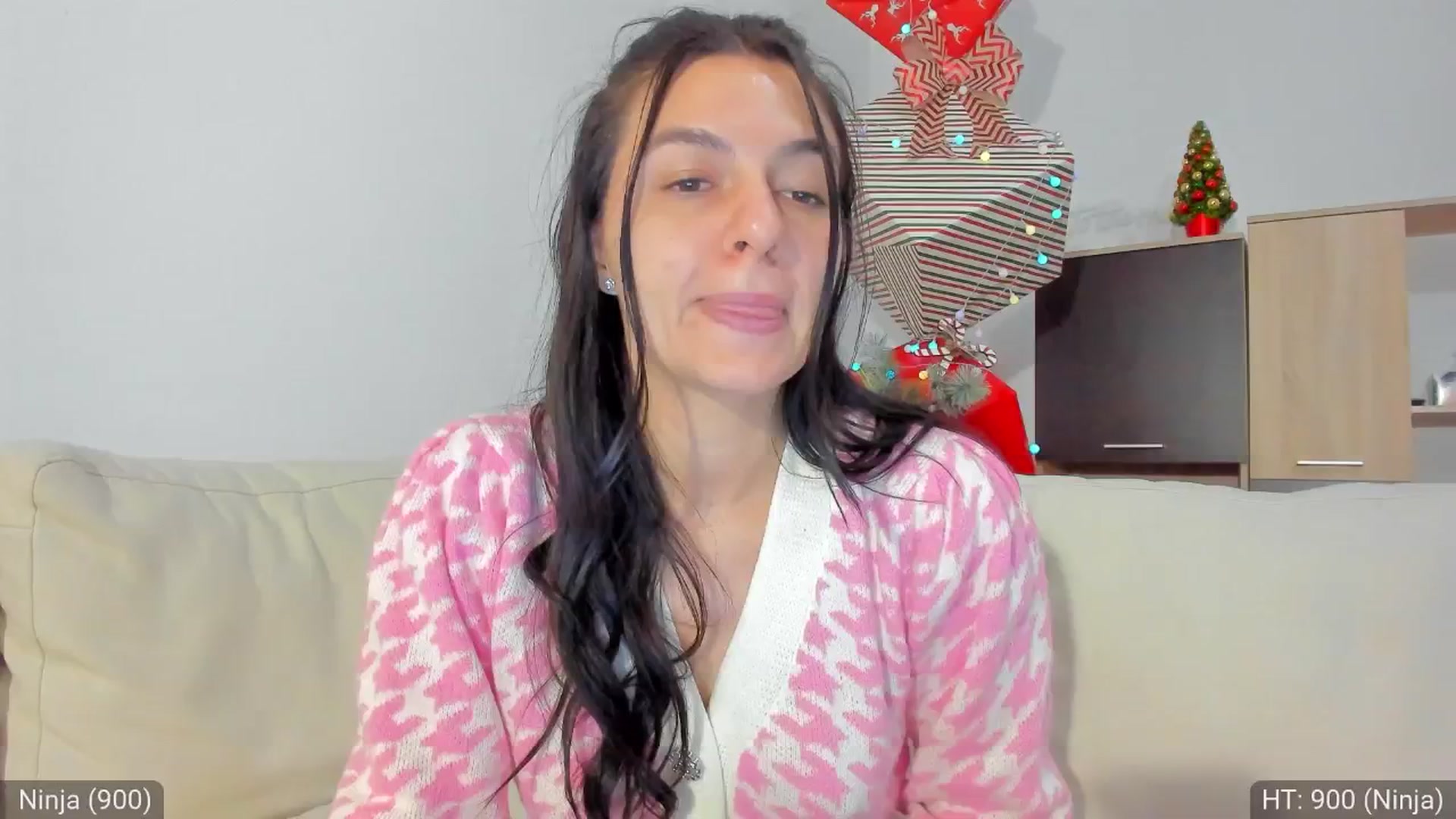 Gallery image thumbnail from AvaMoonlight's myfreecams stream on, 01/02/2025, 01:01 image 17 of 20