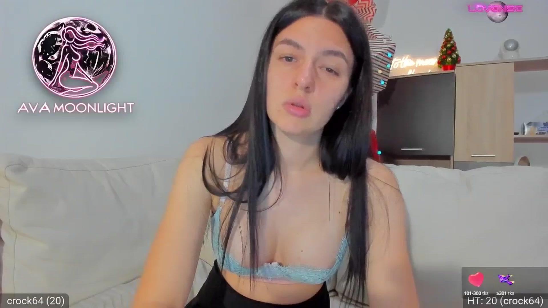 Gallery image thumbnail from AvaMoonlight's myfreecams stream on, 01/03/2025, 17:08 image 2 of 20