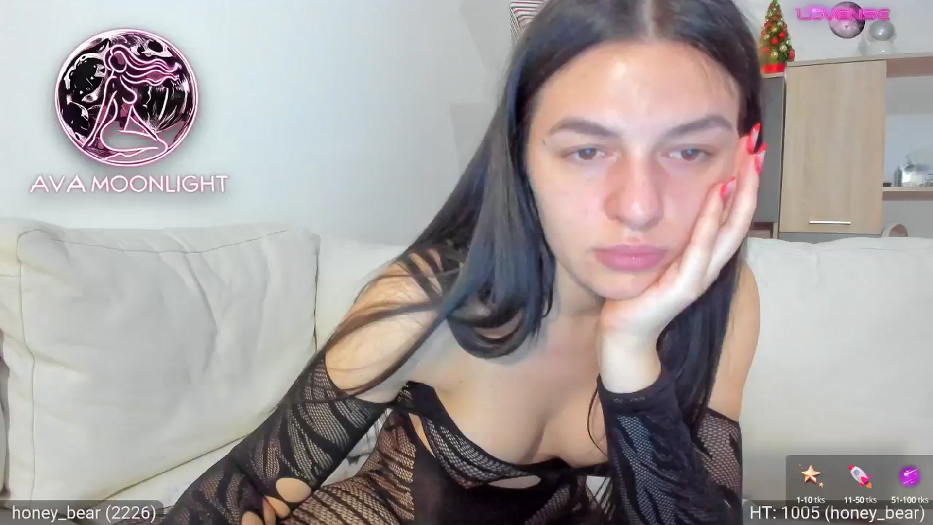 Gallery image thumbnail from AvaMoonlight's myfreecams stream on, 01/04/2025, 01:14 image 18 of 20