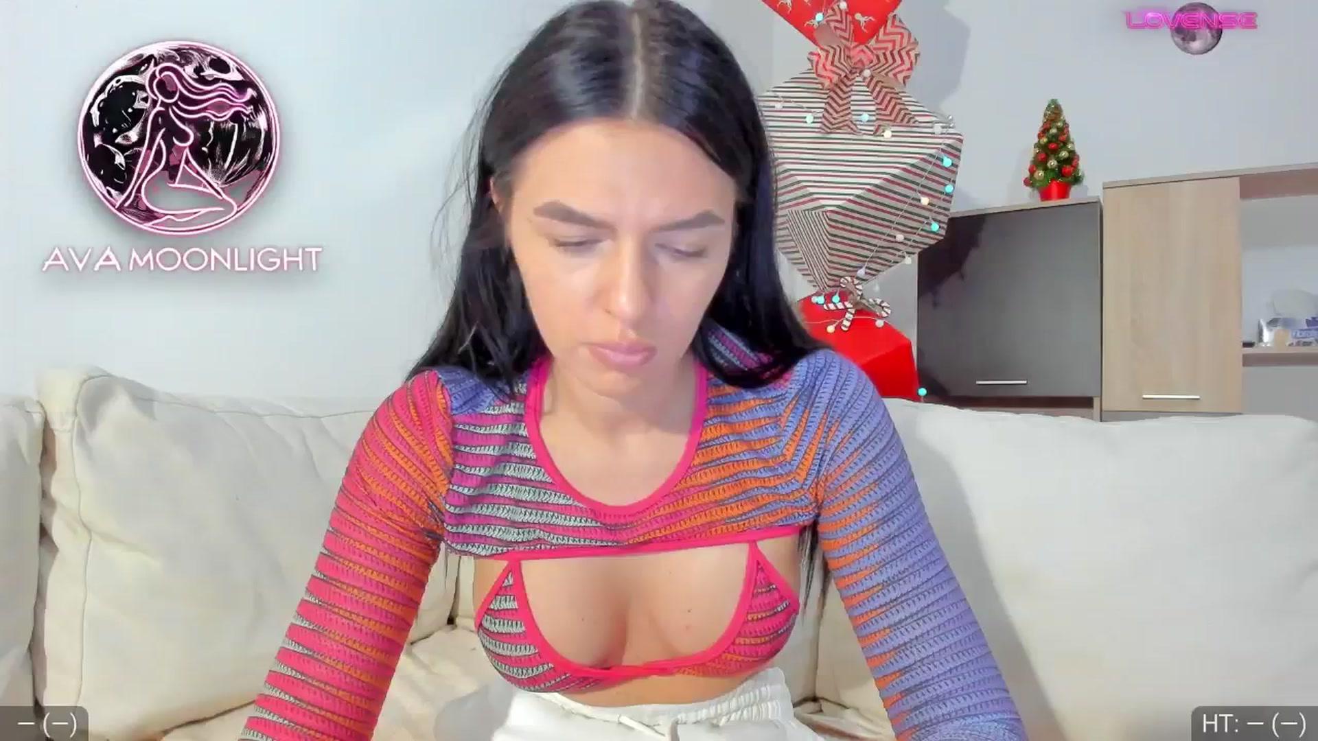 Gallery image thumbnail from AvaMoonlight's myfreecams stream on, 01/08/2025, 17:16 image 1 of 20