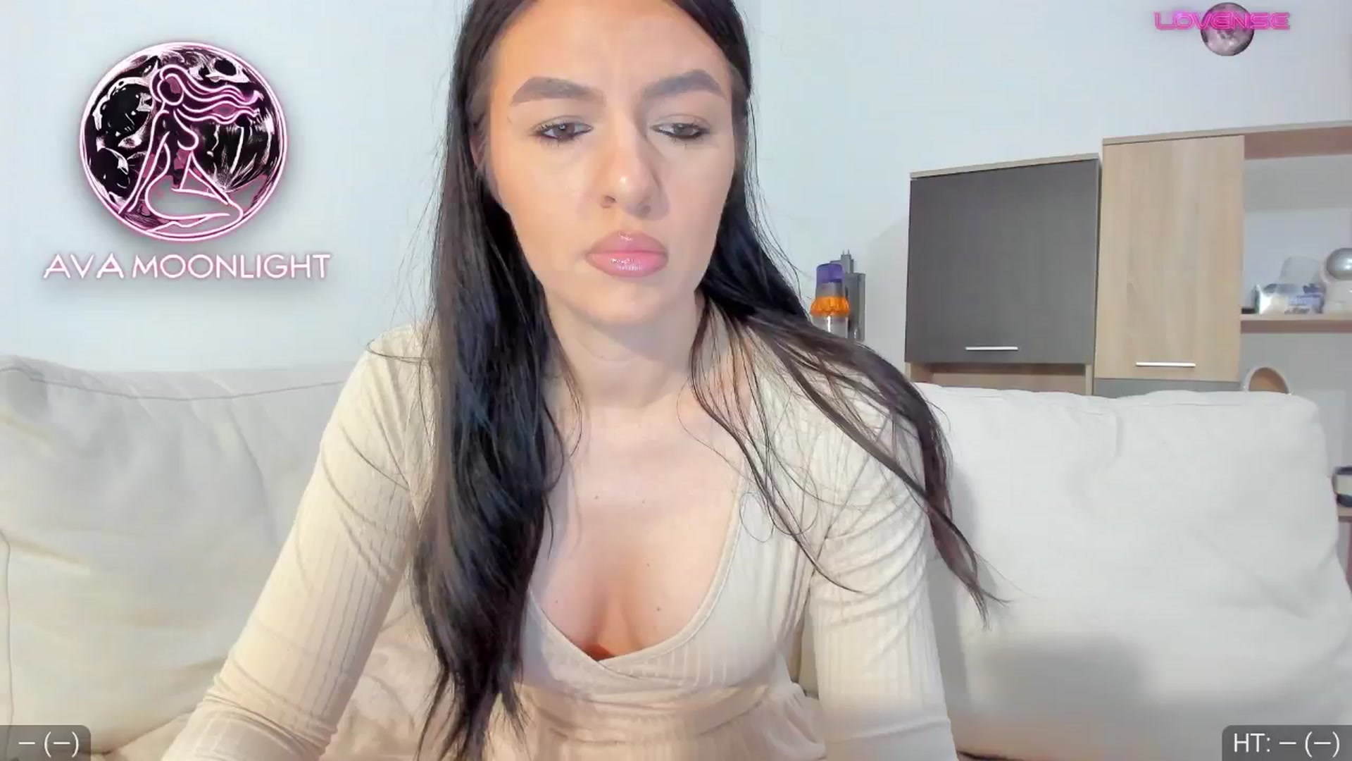 Gallery image thumbnail from AvaMoonlight's myfreecams stream on, 01/13/2025, 17:19 image 2 of 20