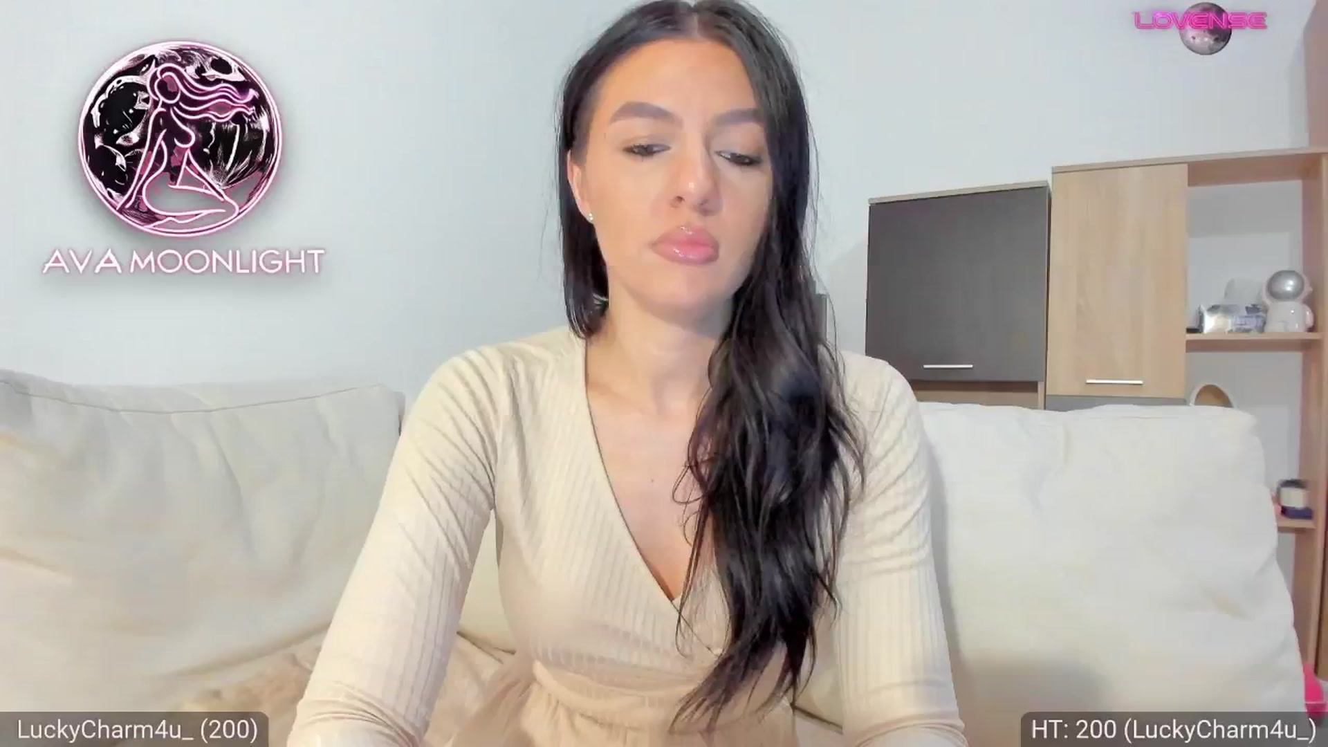 Gallery image thumbnail from AvaMoonlight's myfreecams stream on, 01/13/2025, 17:19 image 11 of 20