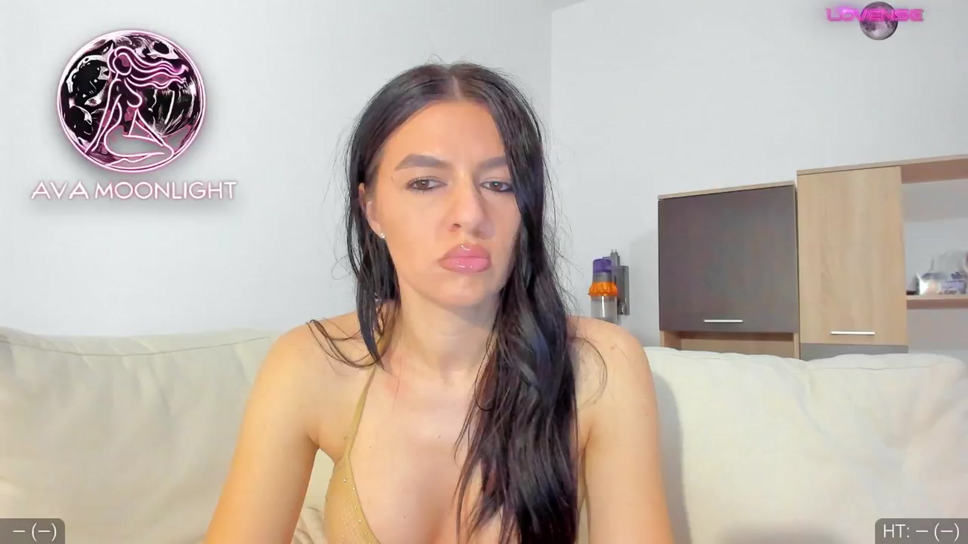 Gallery image thumbnail from AvaMoonlight's myfreecams stream on, 01/14/2025, 01:20 image 2 of 20