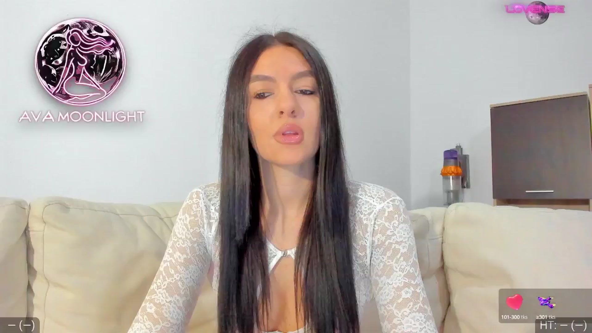 Gallery image thumbnail from AvaMoonlight's myfreecams stream on, 01/14/2025, 17:14 image 2 of 20