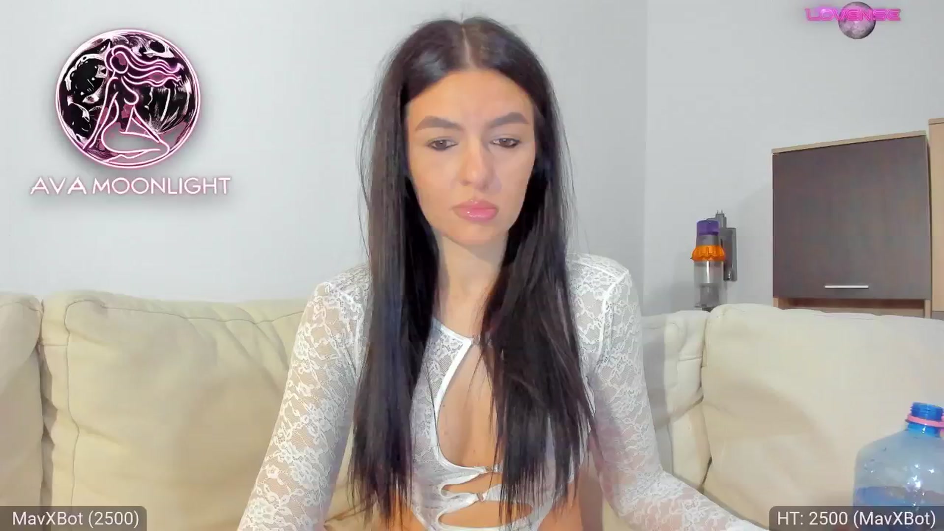 Gallery image thumbnail from AvaMoonlight's myfreecams stream on, 01/14/2025, 17:14 image 11 of 20