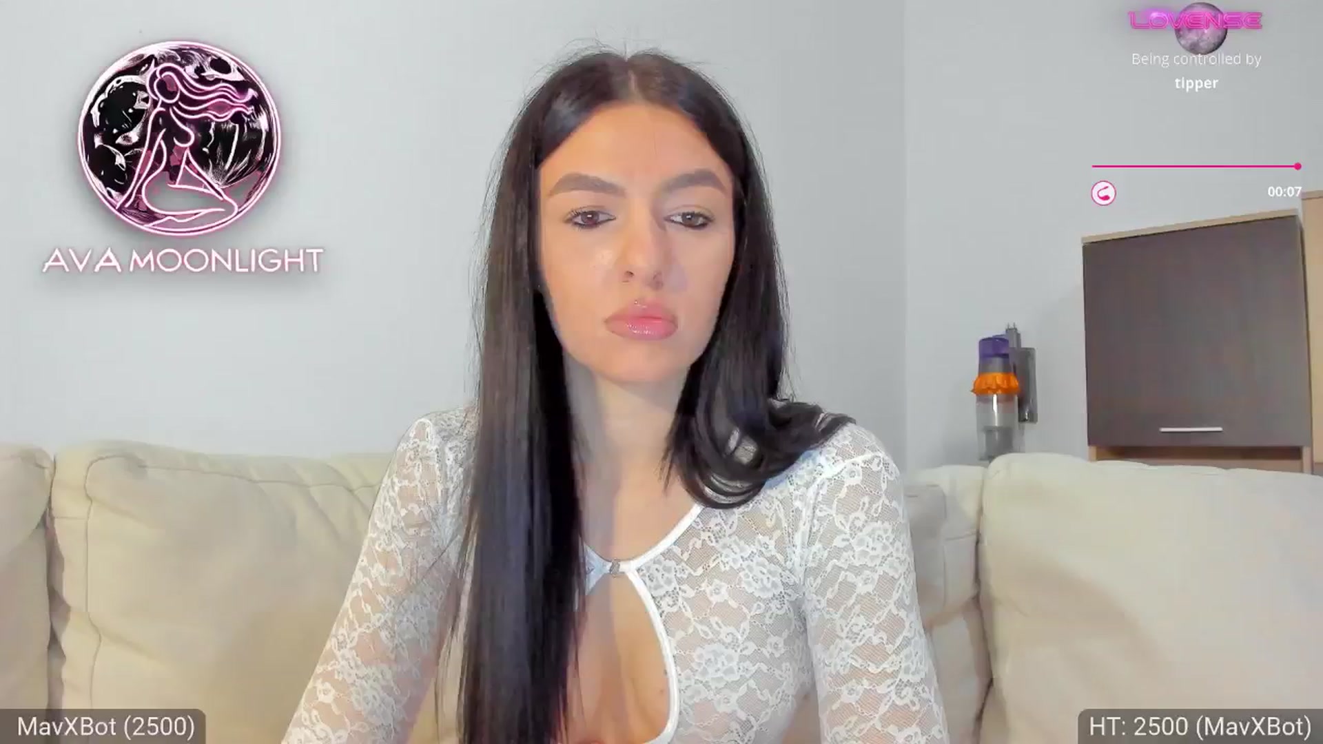Gallery image thumbnail from AvaMoonlight's myfreecams stream on, 01/14/2025, 17:14 image 9 of 20
